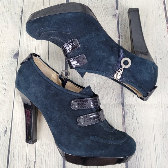 DIONE | side zip suede heeled shoes - Picture 2 of 9